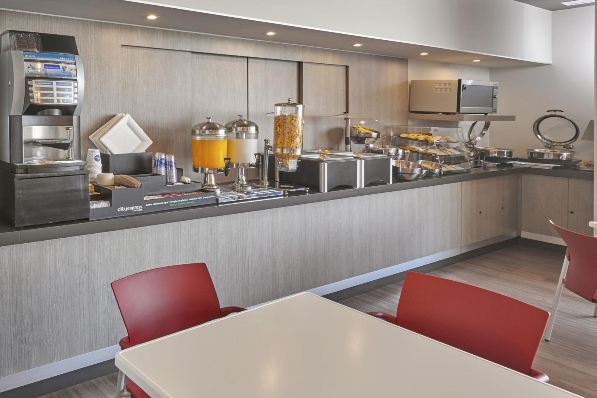 City Express Junior By Marriott Puebla Finsa Esterno foto