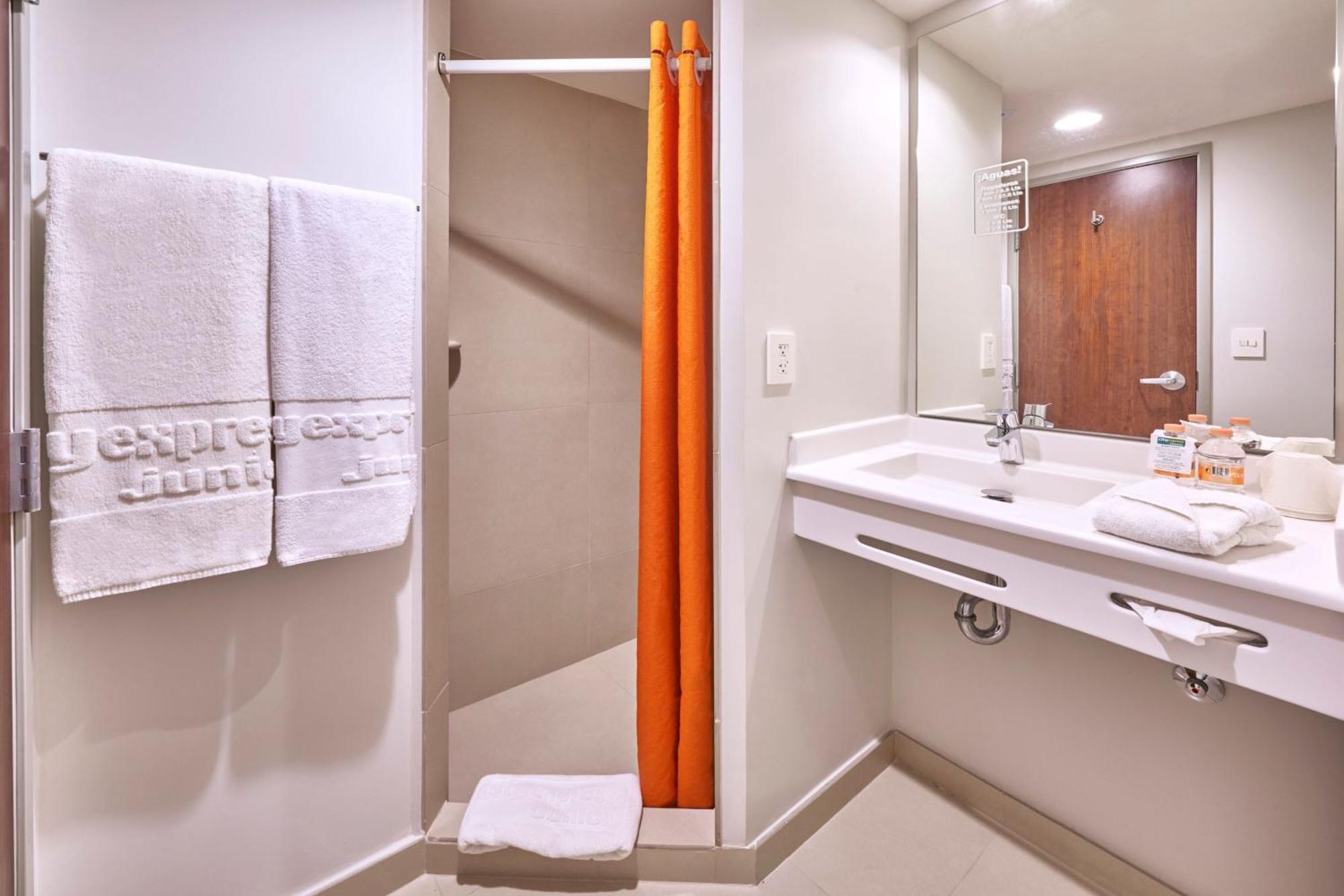 City Express Junior By Marriott Puebla Finsa Esterno foto