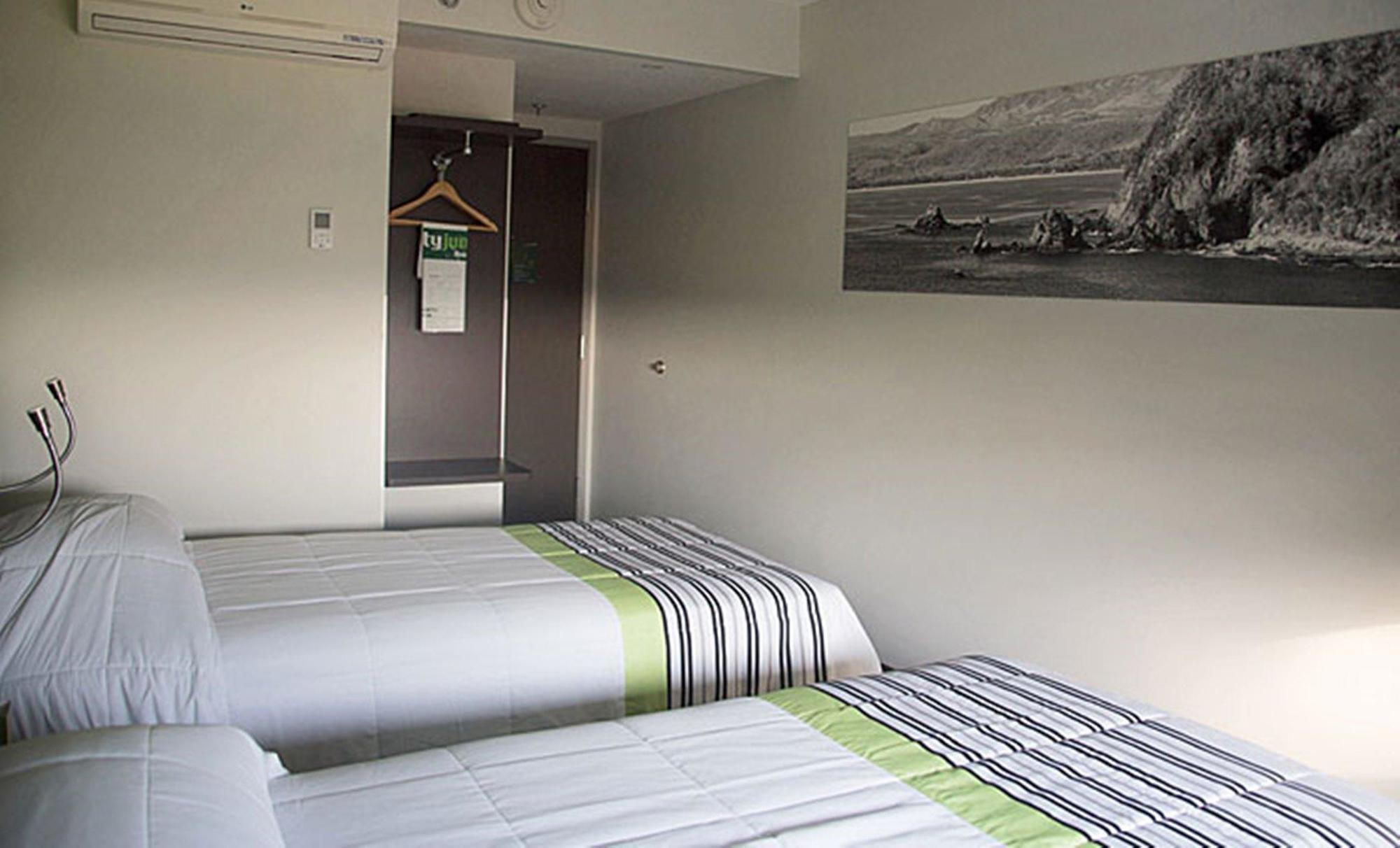 City Express Junior By Marriott Puebla Finsa Esterno foto